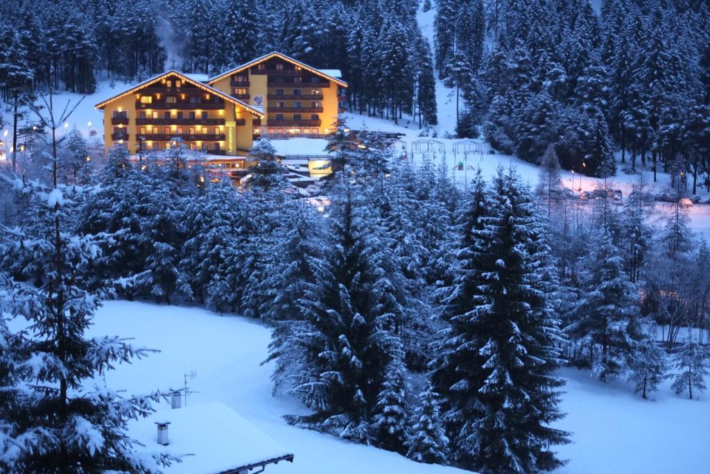 Hotel Shandranj Tesero Dış mekan fotoğraf