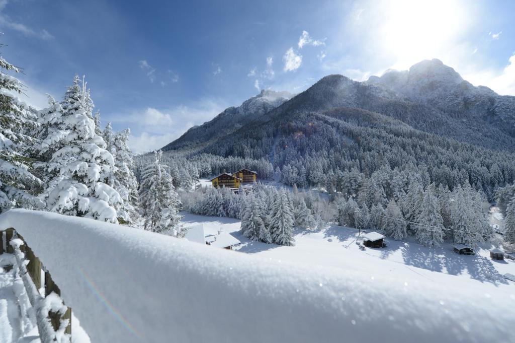 Hotel Shandranj Tesero Dış mekan fotoğraf